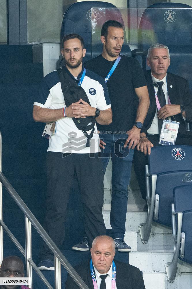 Paris 2024 - Security during Israel v Mali