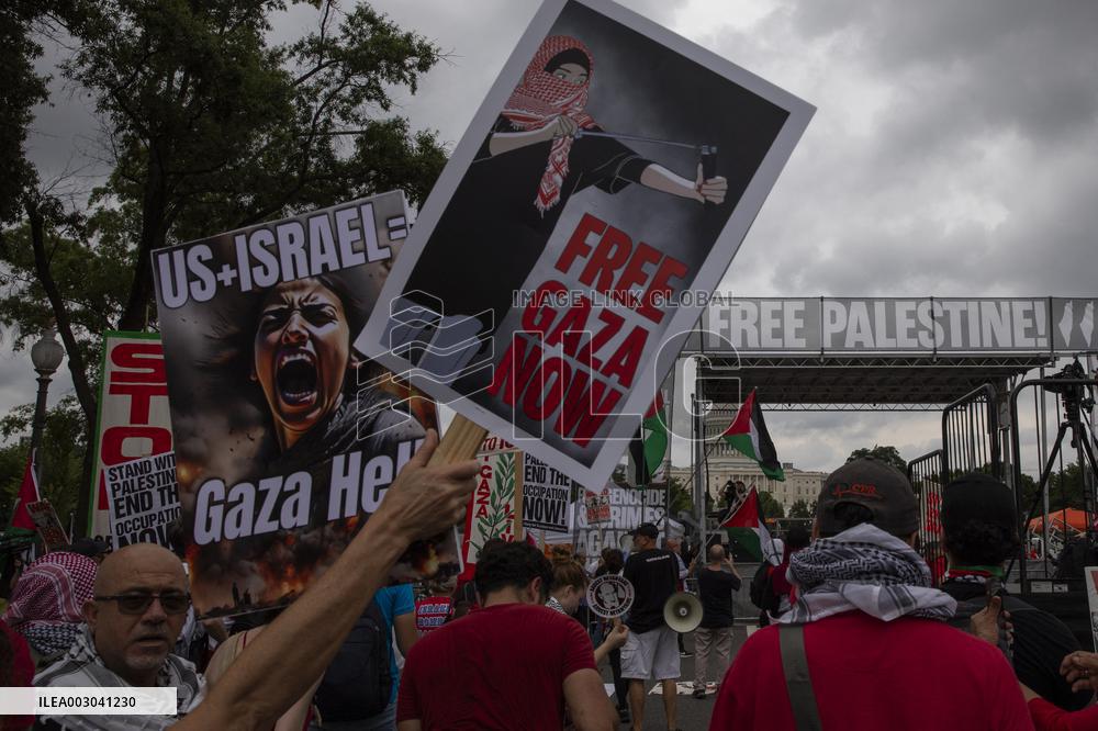 Thousands Protest As Netanyahu Addresses US Congress - Washington