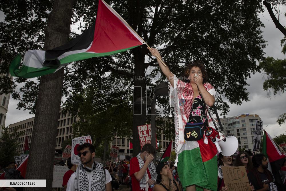 Thousands Protest As Netanyahu Addresses US Congress - Washington