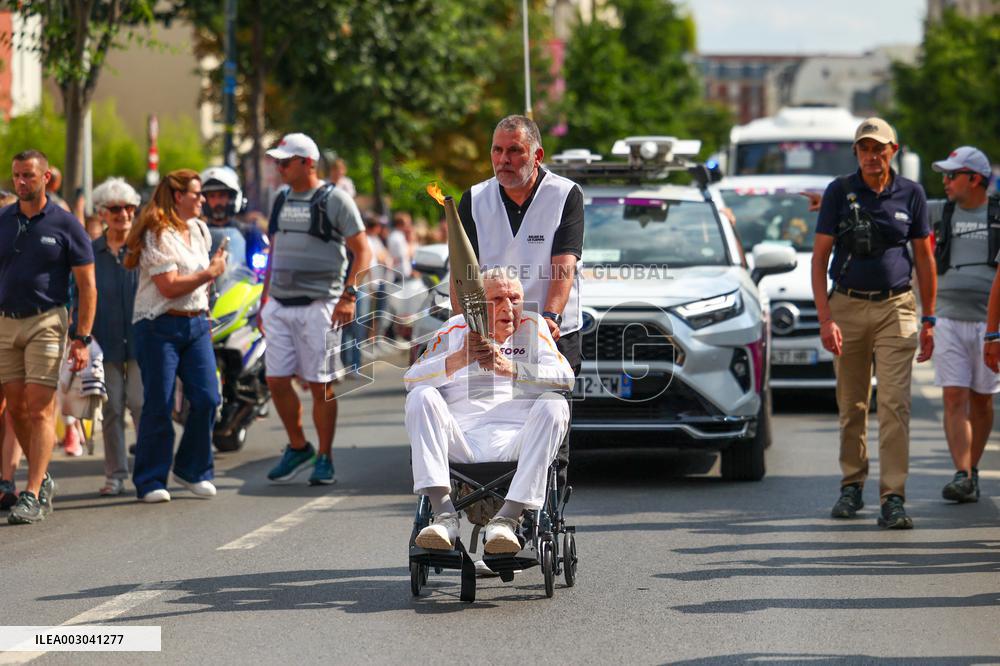 PARIS 2024 - Olympic Torch flame bearers in Hauts de Seine
