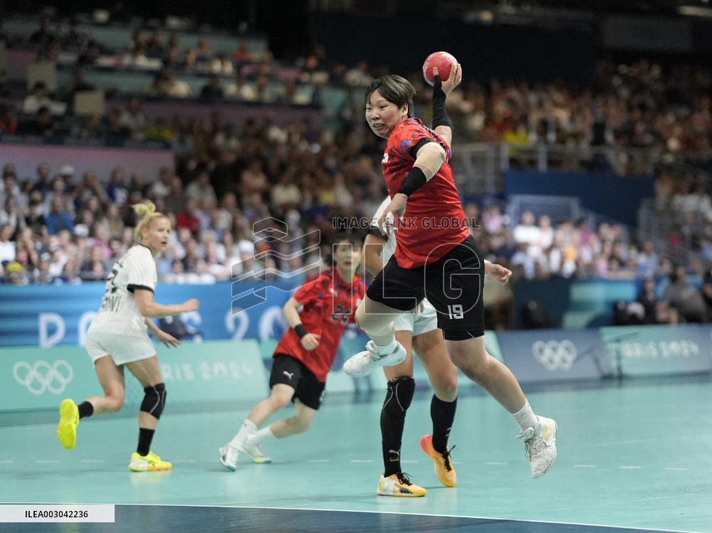 Paris 2024 - Handball - Germany v South Korea