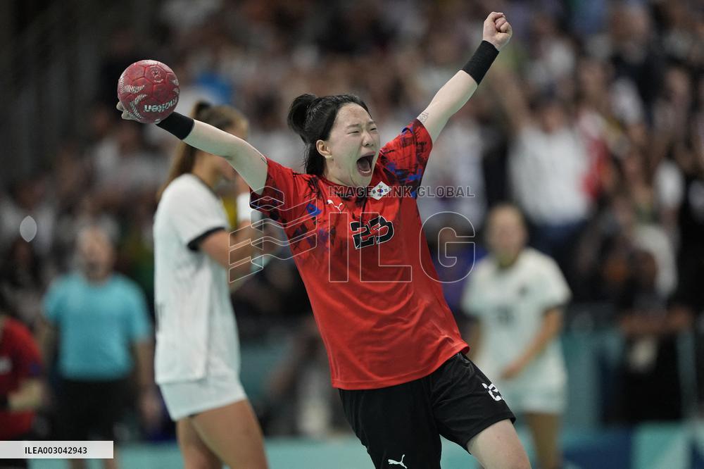 Paris 2024 - Handball - Germany v South Korea