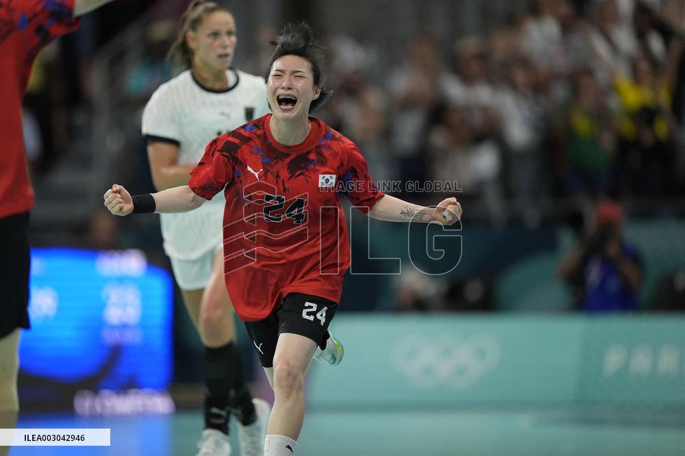 Paris 2024 - Handball - Germany v South Korea