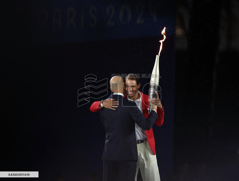 Paris 2024 - Zinedine Zidane And Rafael Nadal Carrie The Flame