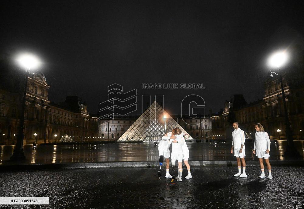 Paris 2024 - Torch Departing From Iena Bridge Towards Tuileries Gardens