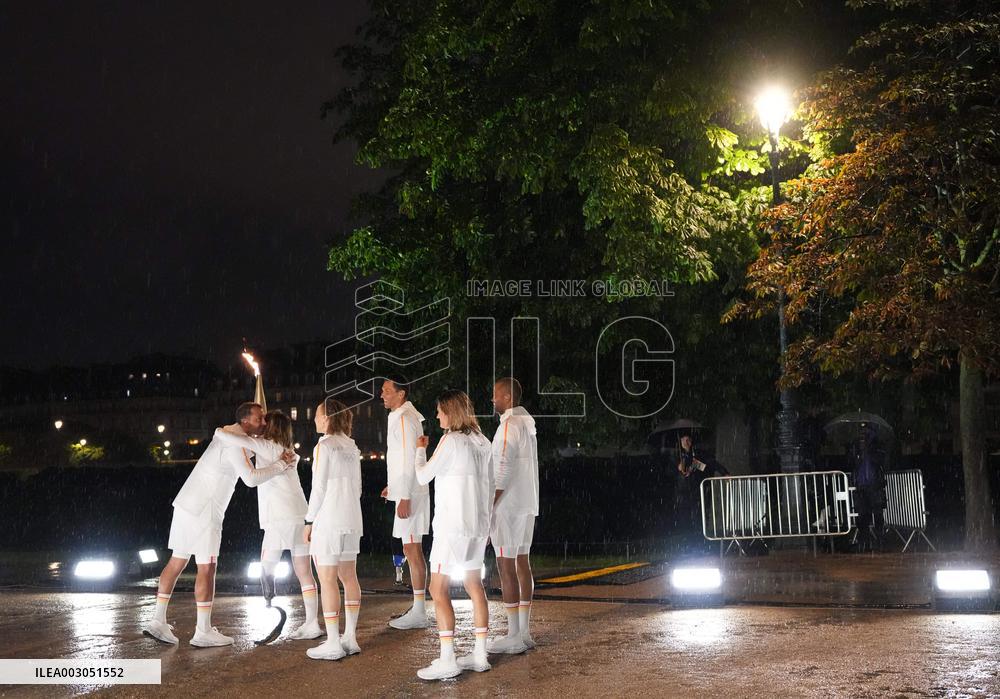 Paris 2024 - Torch Departing From Iena Bridge Towards Tuileries Gardens