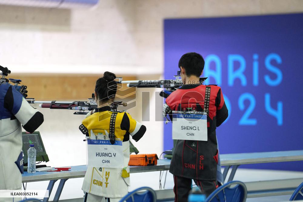 (PARIS2024)FRANCE-CHATEAUROUX-SHOOTING-10M AIR RIFLE MIXED TEAM