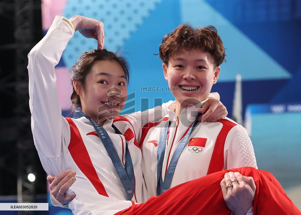 Paris 2024 - Gold Medalists In Women's Synchronised 3M Springboard Final Of Diving