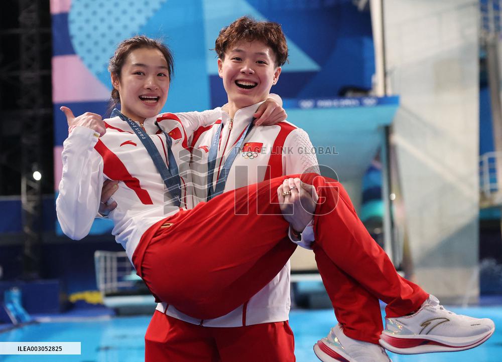 Paris 2024 - Gold Medalists In Women's Synchronised 3M Springboard Final Of Diving