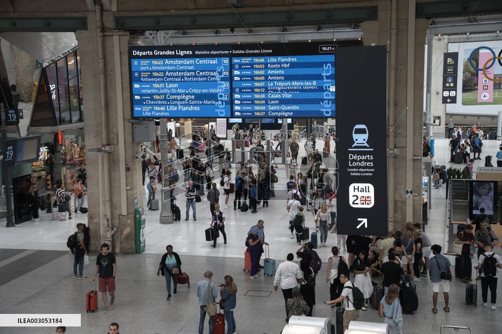 Paris 2024 - Chaos In The Train Stations And In The Streets Of Paris