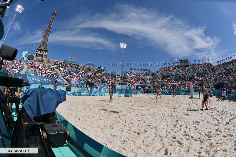 Paris 2024 - Beach Volley - Brazii v Japon