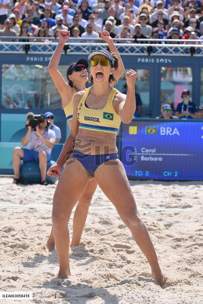 Paris 2024 - Beach Volley - Brazii v Japon