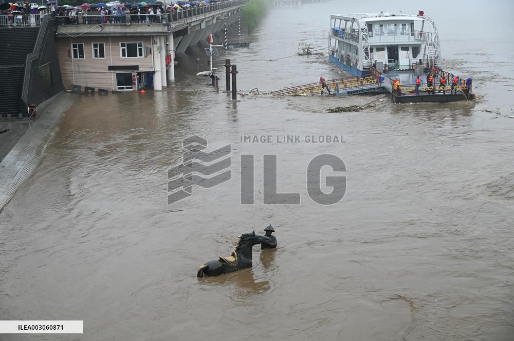 Pier Sculpture Flooded in Jilin