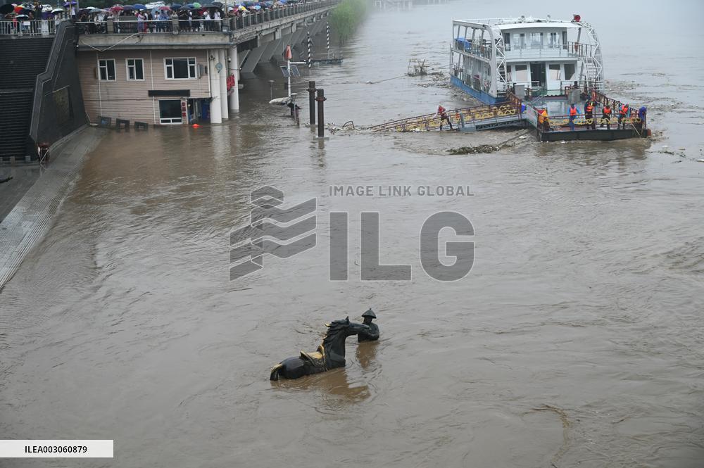 Pier Sculpture Flooded in Jilin