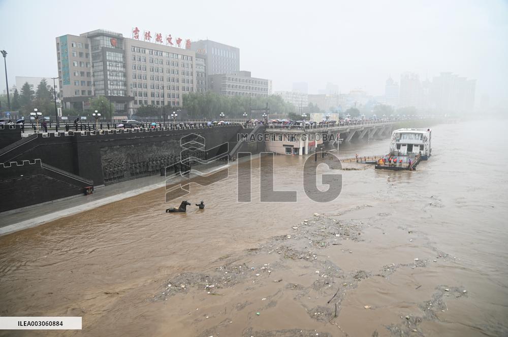 Pier Sculpture Flooded in Jilin