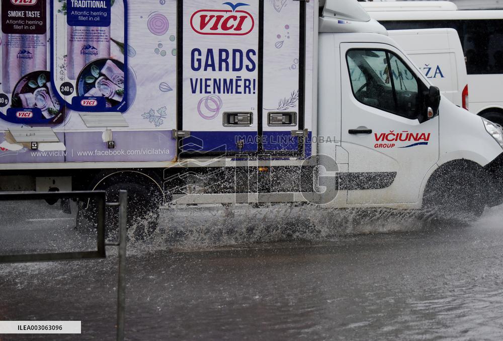 Rain and storm in Riga