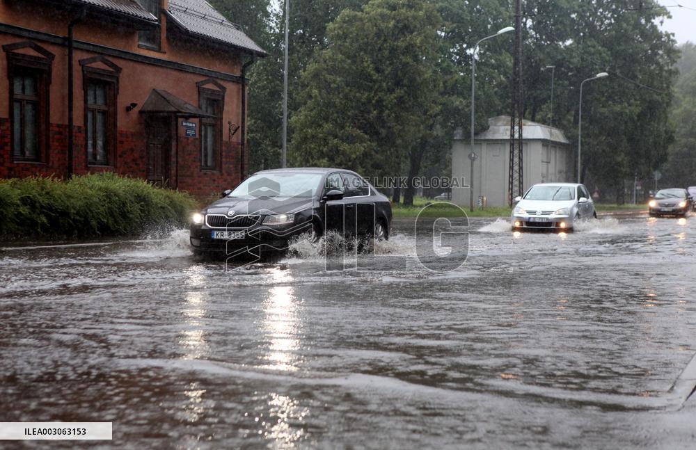 Rain and storm in Riga