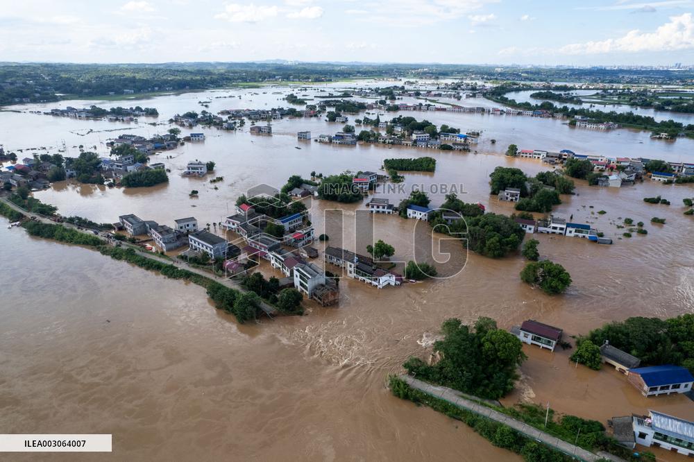 Over 3800 Evacuated After Dike Breach In Central China