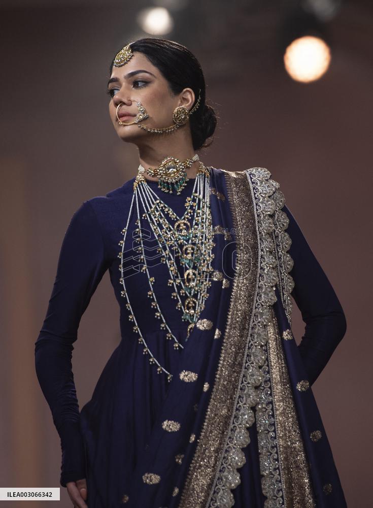 INDIA-NEW DELHI-FASHION SHOW-FDCI INDIA COUTURE WEEK