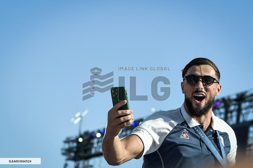Paris 2024 - Fans welcome medalists at the Parc des Champions in Paris FA