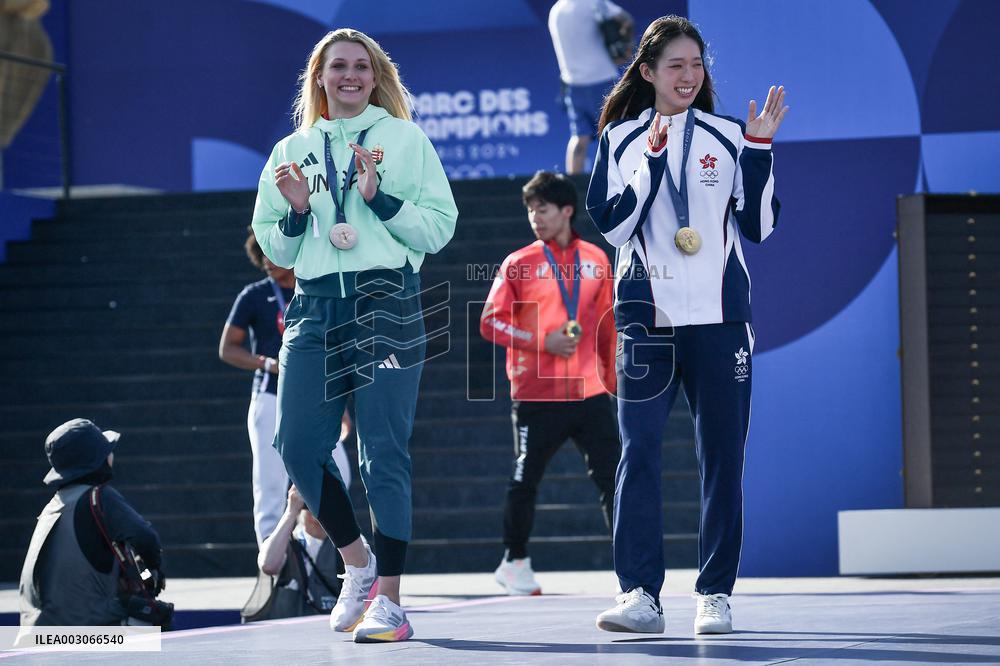 Paris 2024 - Fans welcome medalists at the Parc des Champions in Paris FA