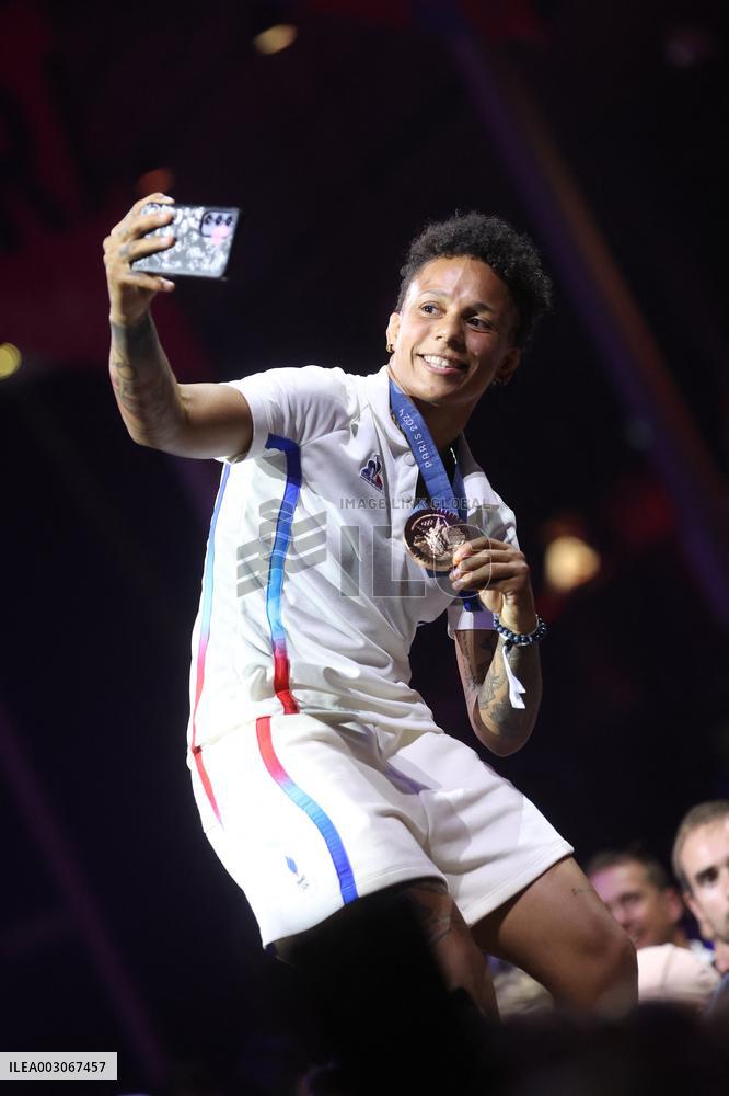 Paris 2024 - Amandine Buchard celebrating her bronze medal at Club France