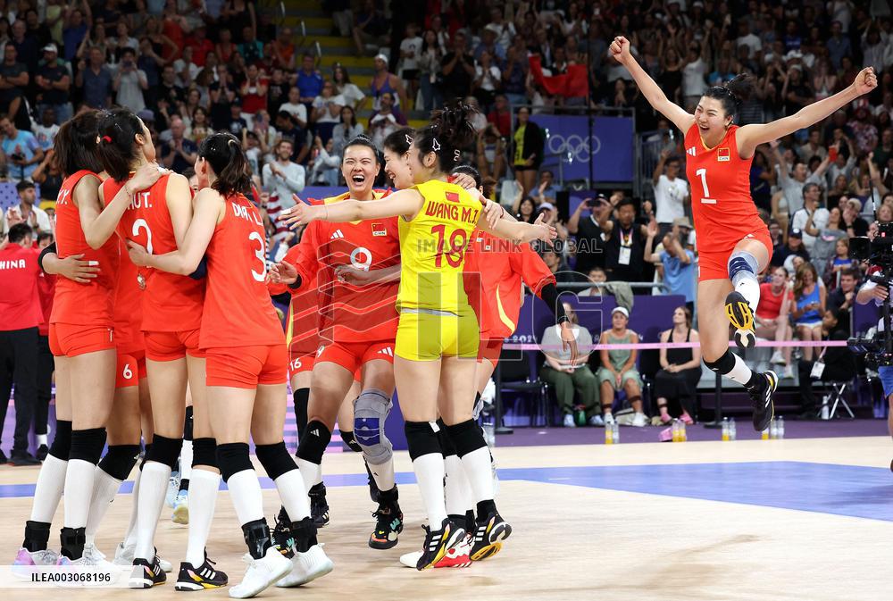 Paris 2024 - Women’s Volleyball - China v USA