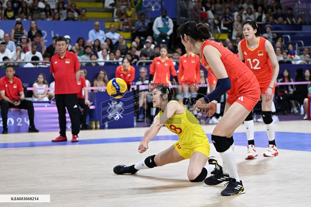 Paris 2024 - Women’s Volleyball - China v USA