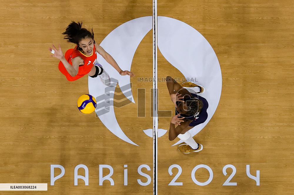 Paris 2024 - Women’s Volleyball - China v USA