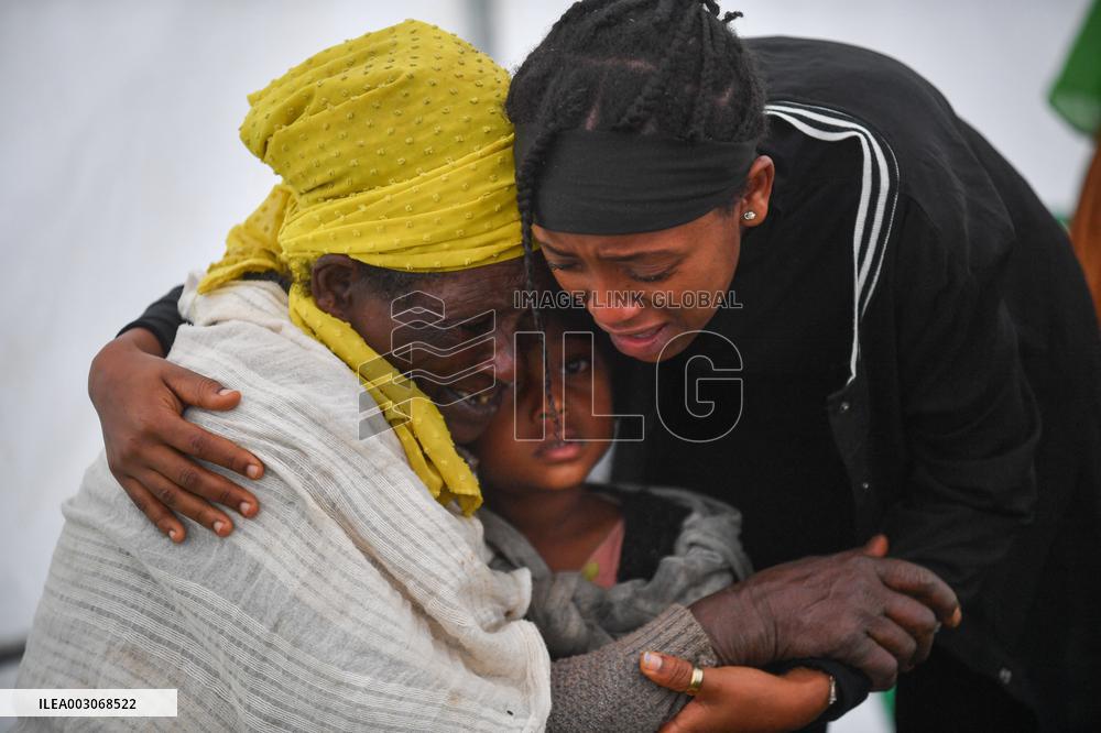 Search For Landslide Victims Continues - Ethiopia
