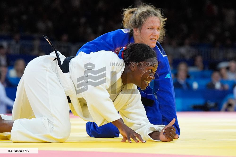 Paris 2024 - Judo - Clarisse Agbegnenou v Gili Sharir