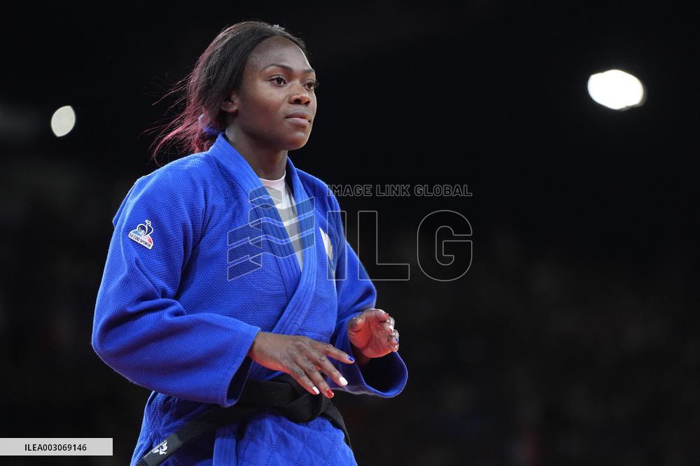 Paris 2024 - Judo - Clarisse Agbegnenou v Laura Fazliu