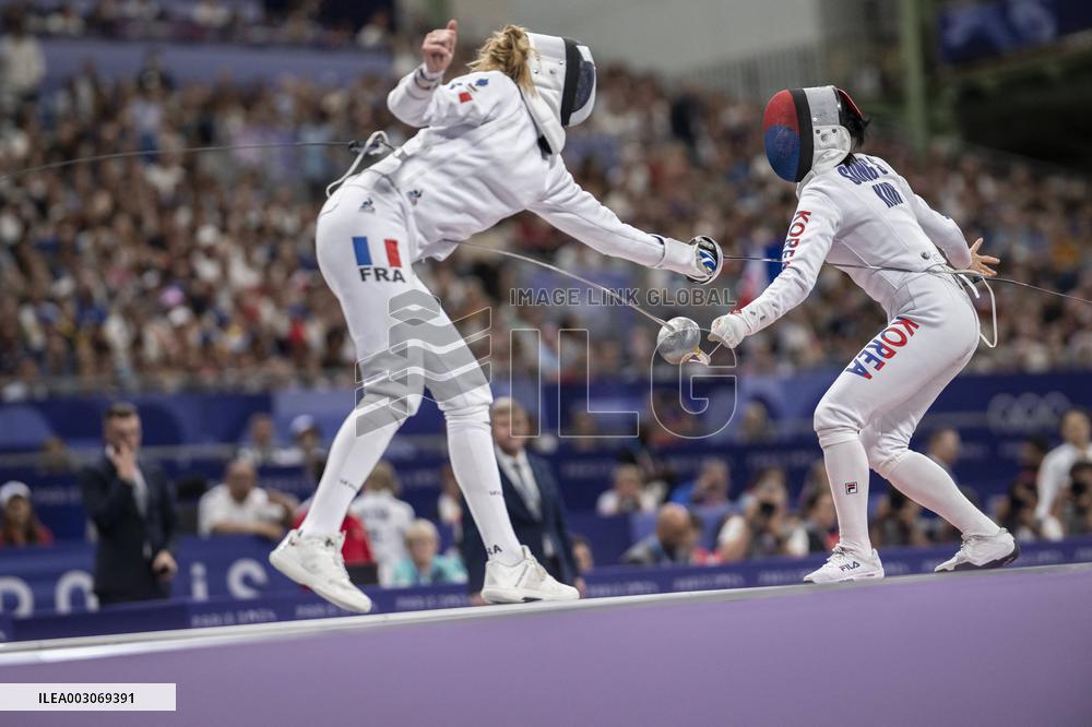 Paris 2024 - the women's epee team round of 8 - France v Korea