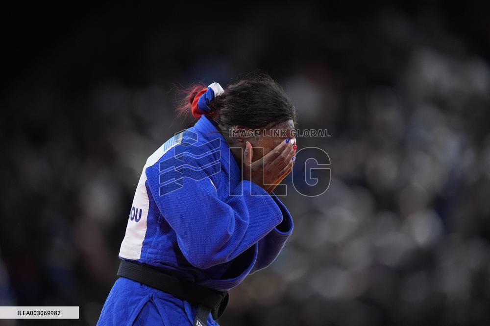 Paris 2024 - Judo - Clarisse Agbegnenou v Andreja Leski