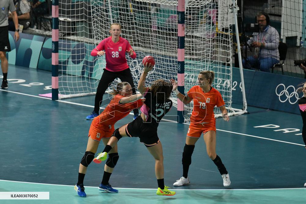 Paris 2024 - Handball - Netherlands v Spain