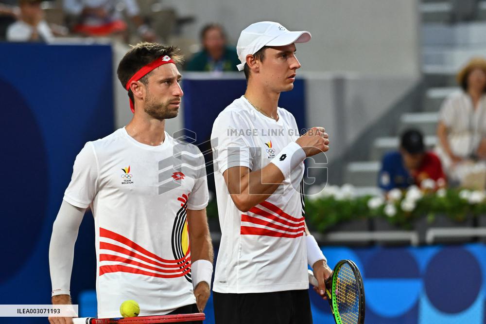 Paris 2024 - Tennis - Murray And Evans v Vligen And Gille