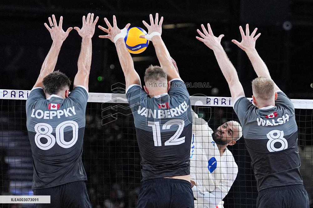 Paris 2024 - Volleyball - France v Canada