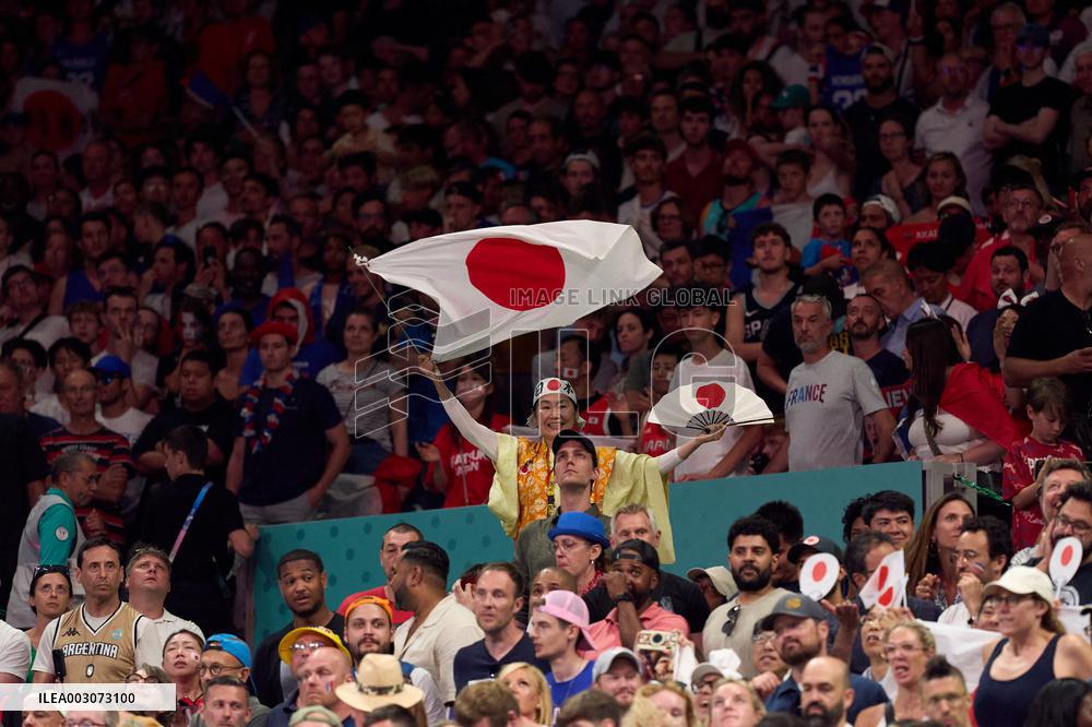 Paris 2024 - Basketball - France v Japan