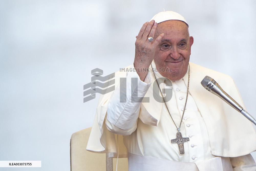 Pope Francis Attends An Open-Air Audience - Vatican