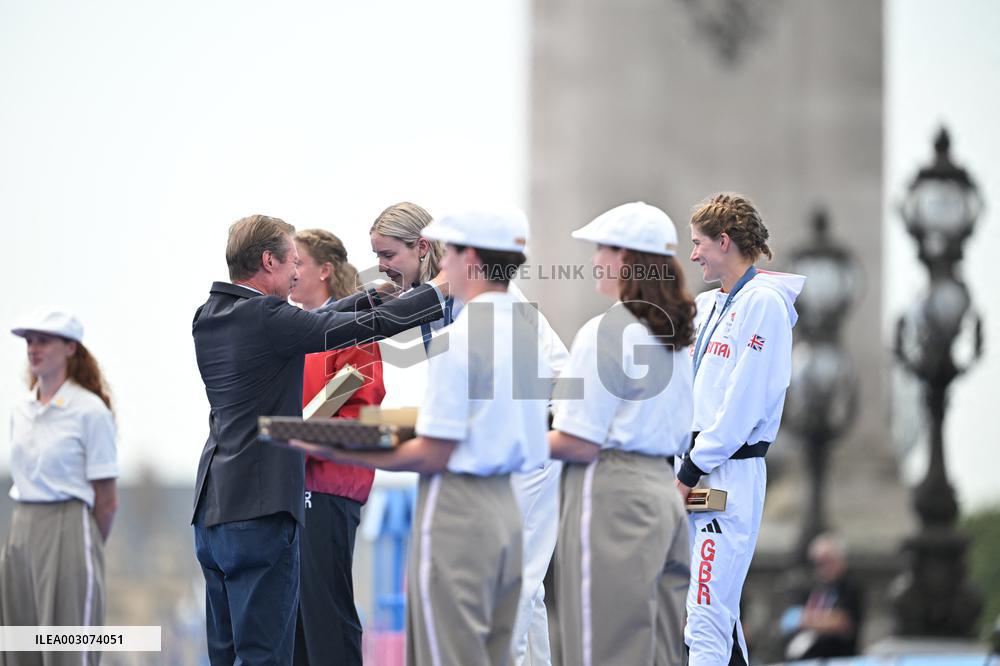 Paris 2024 - Women’s Triathlon Medal Ceremony