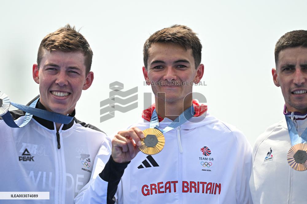 Paris 2024 - Men’s Triathlon Medal Ceremony