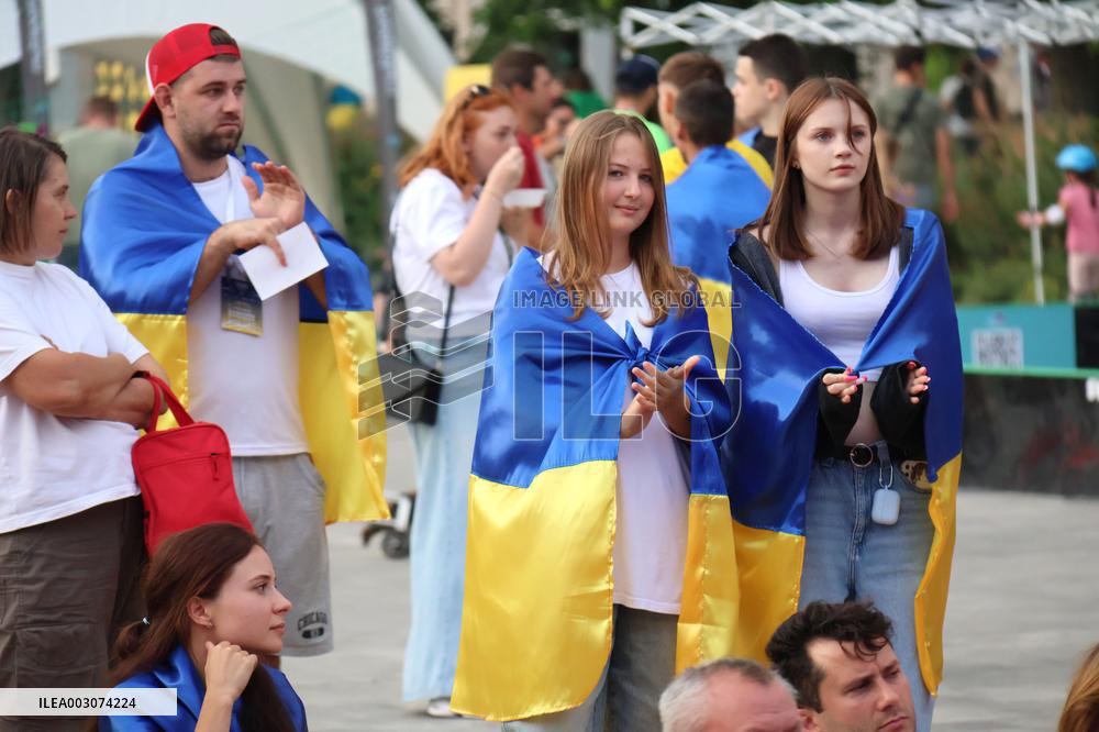 Opening of Paris 2024 Olympics marked in Kyiv fan zone