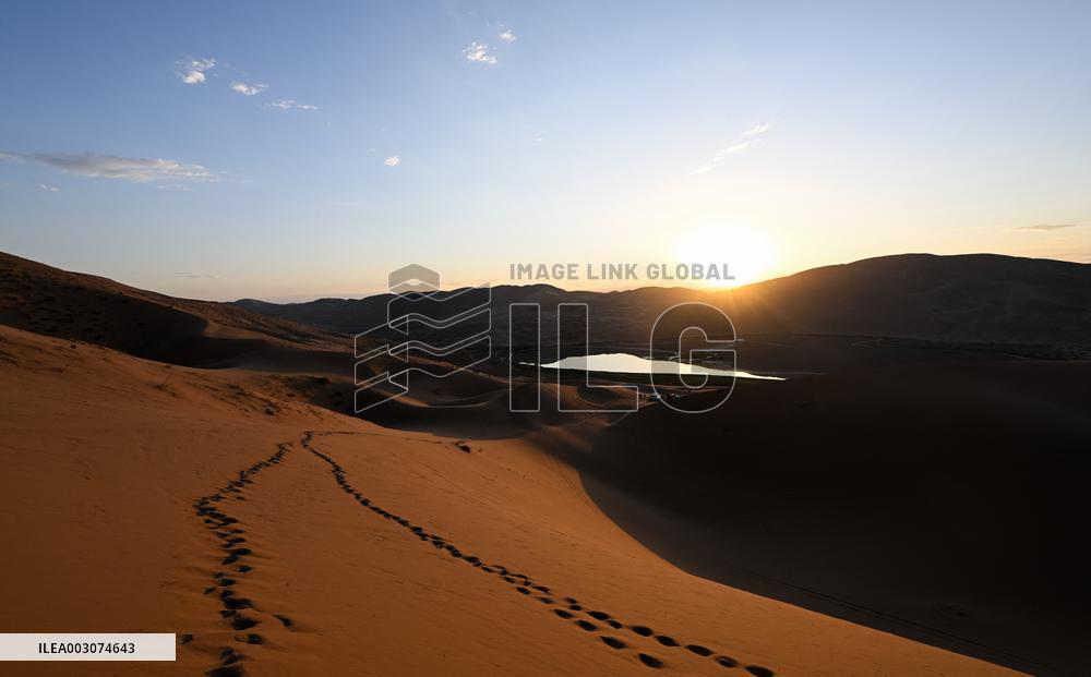 CHINA-INNER MONGOLIA-BADAIN JARAN DESERT-SCENERY (CN)