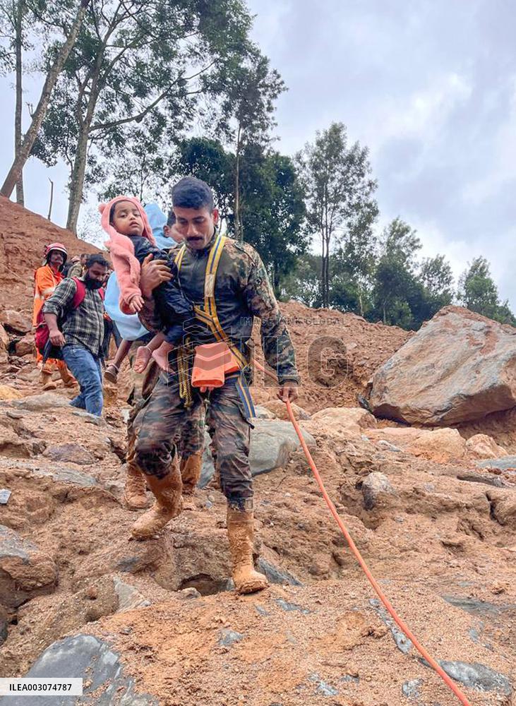 INDIA-KERALA-LANDSLIDES-EVACUATION
