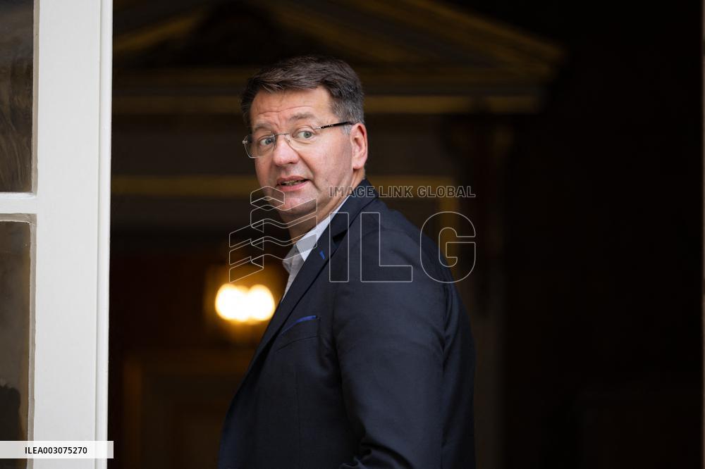 Olympic Games meeting at Matignon - Paris