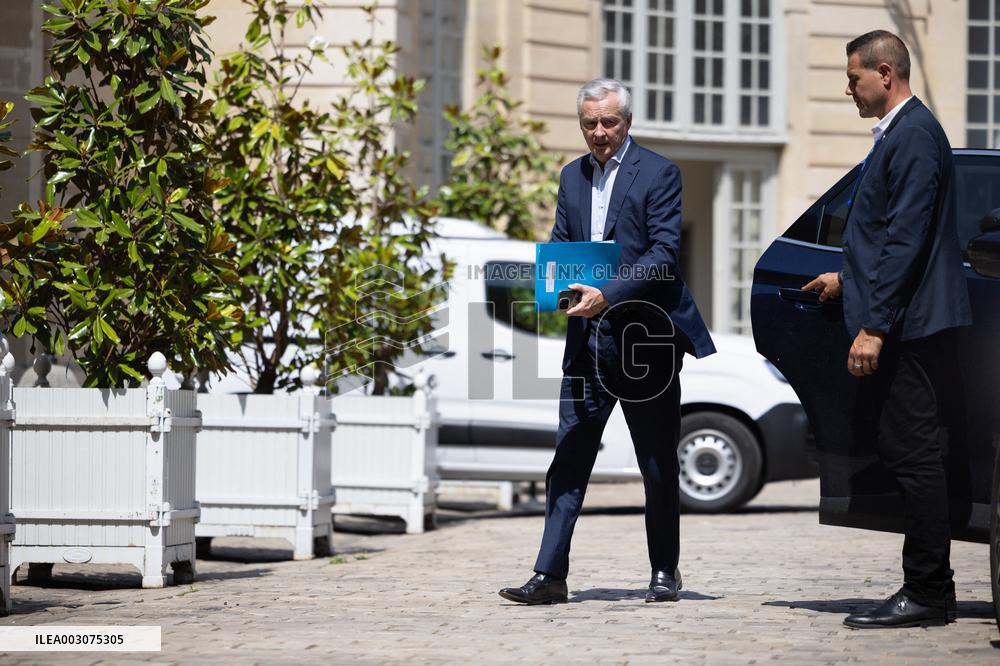 Olympic Games meeting at Matignon - Paris