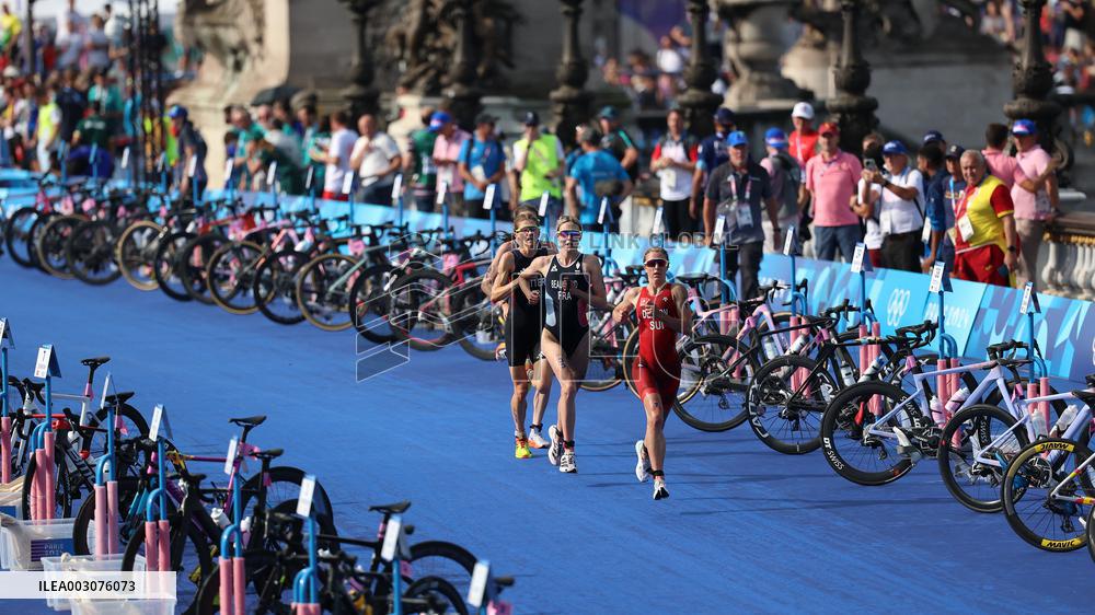 Paris 2024 - Women's Triathlon - Illustrations
