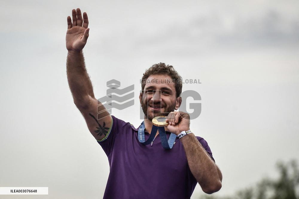 Paris 2024 - Fans welcome medalists at the Parc des Champions in Paris FA