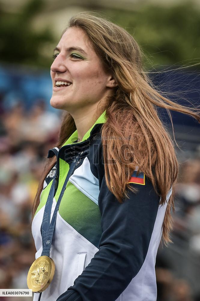 Paris 2024 - Fans welcome medalists at the Parc des Champions in Paris FA