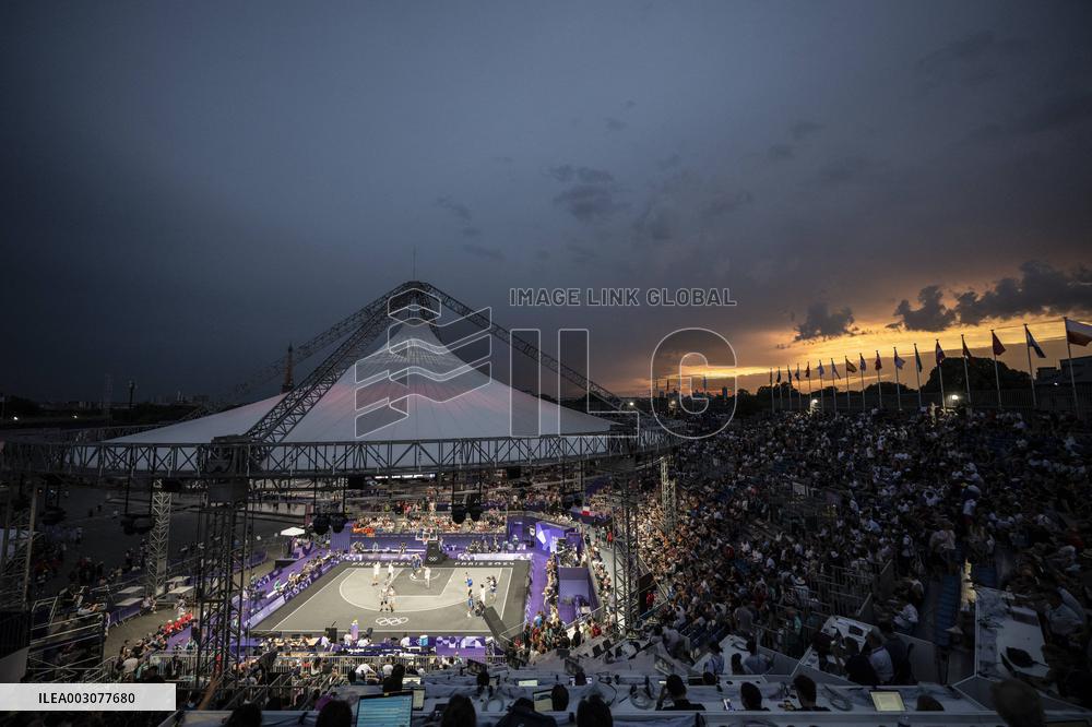 Paris 2024 - women's pool round 3x3 basketball game between France and Spain